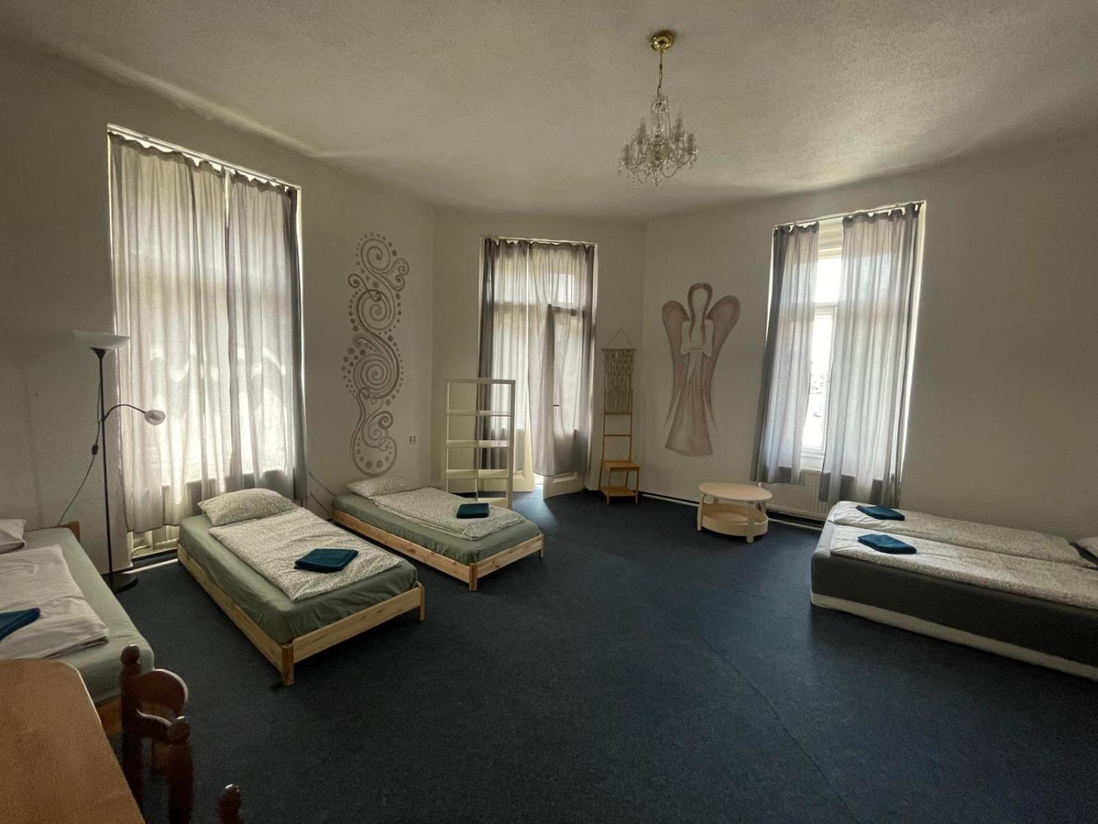 Hostel Moravia Острава Номер фото