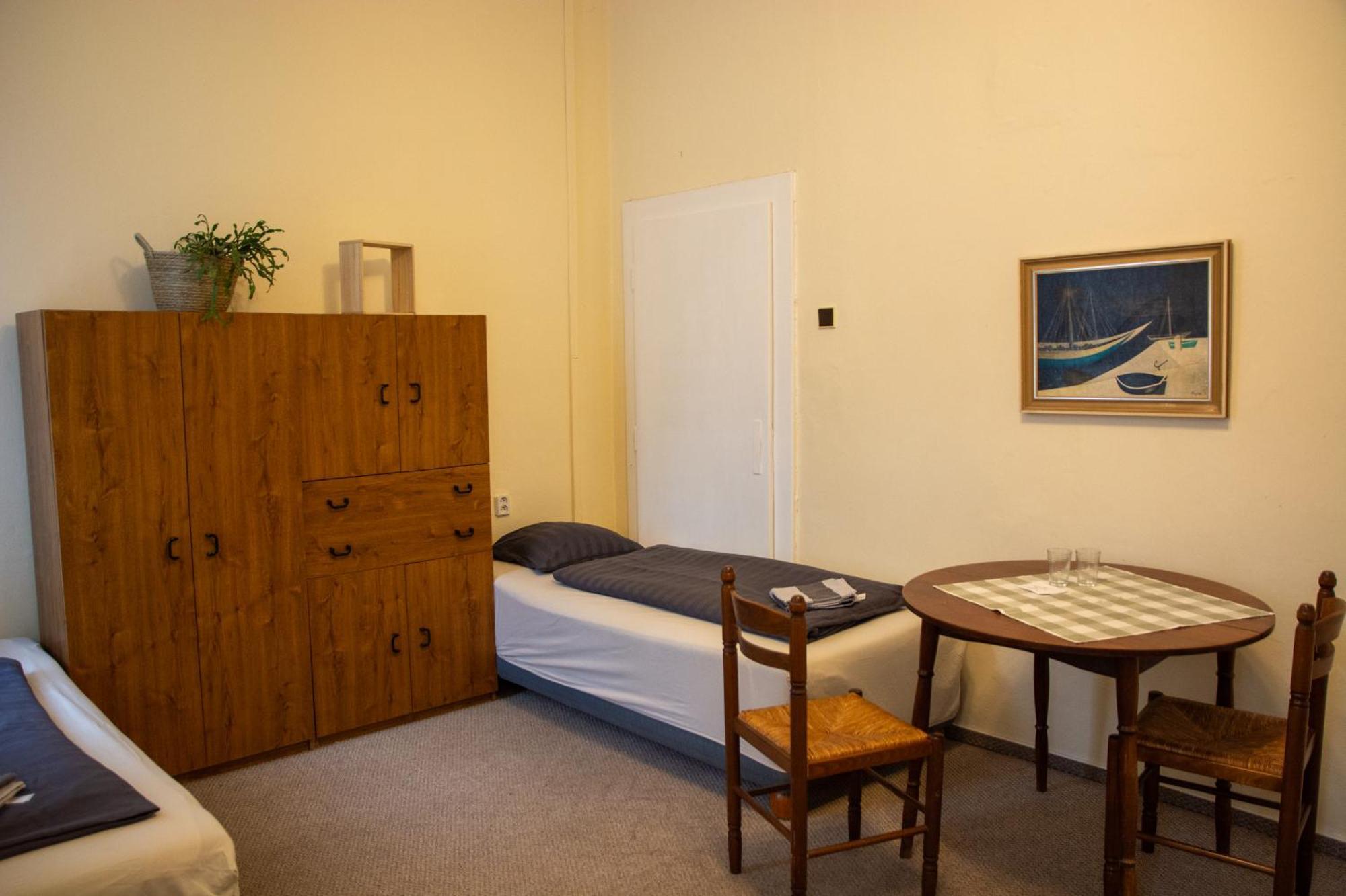 Hostel Moravia Острава Экстерьер фото