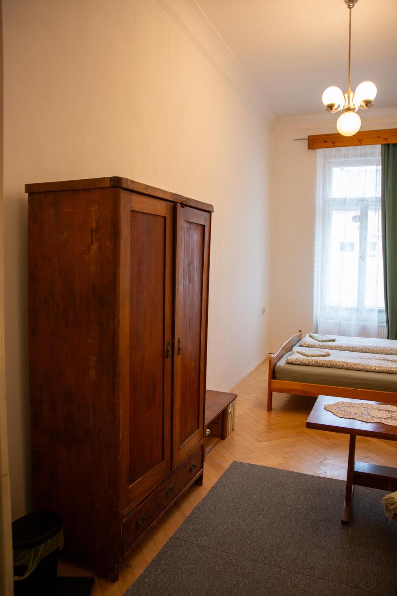 Hostel Moravia Острава Экстерьер фото